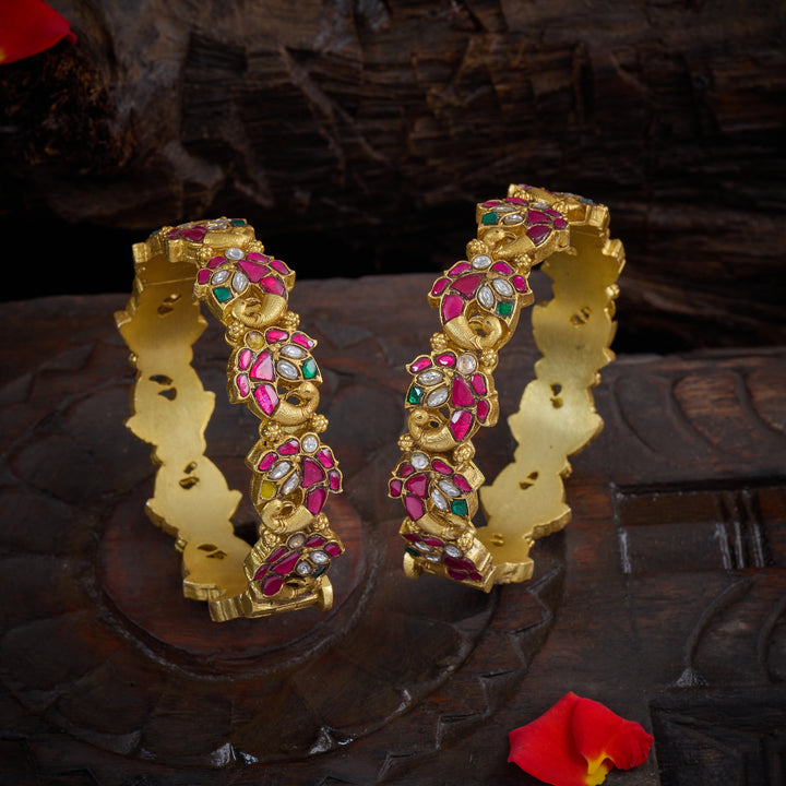 Pushp-e-Mayur Bangles