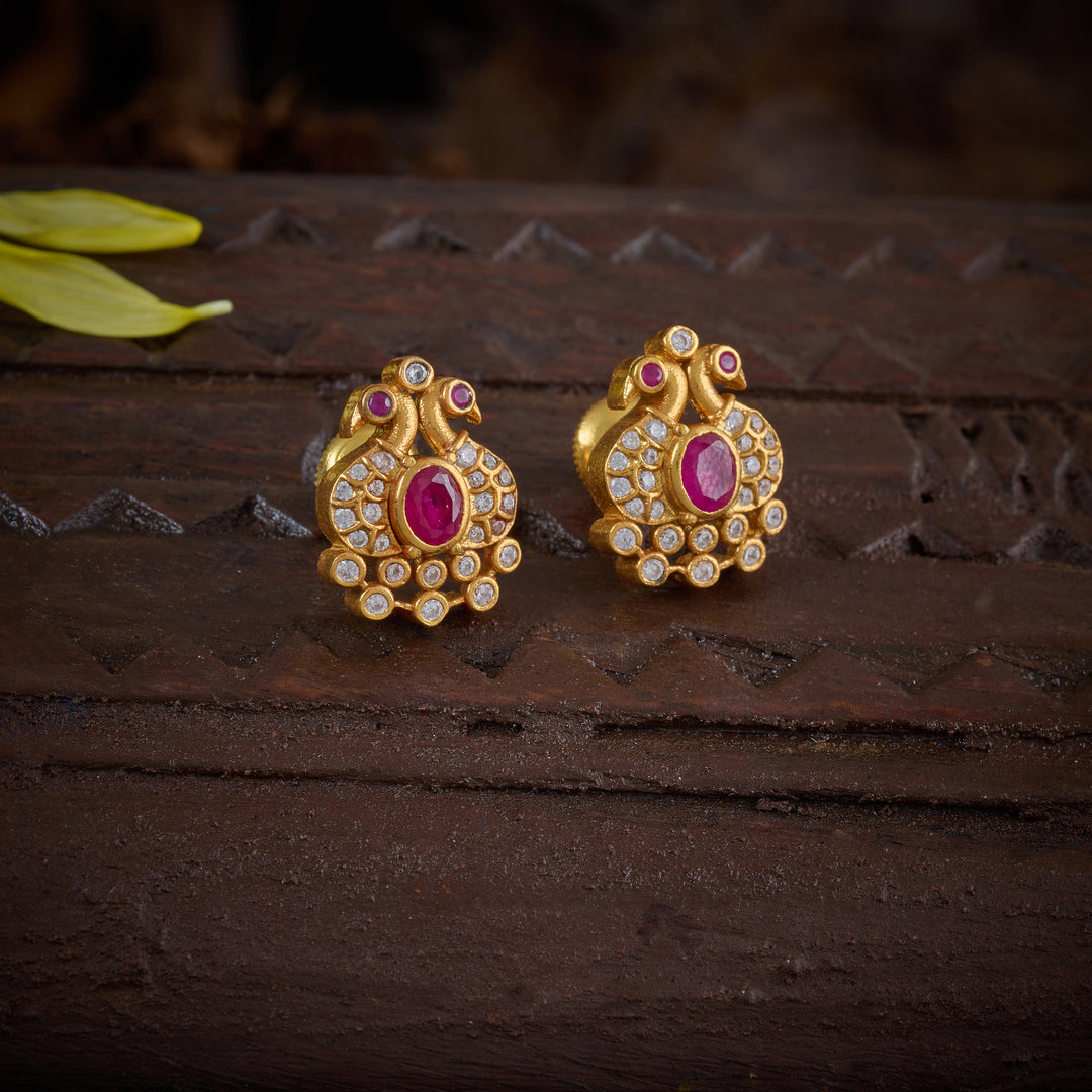 Pavonine Studs