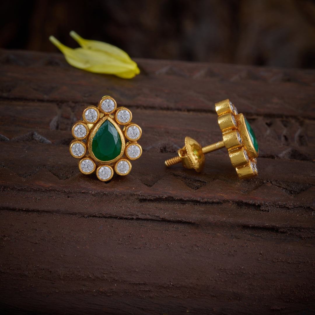 Leafy Glow Stud Earrings