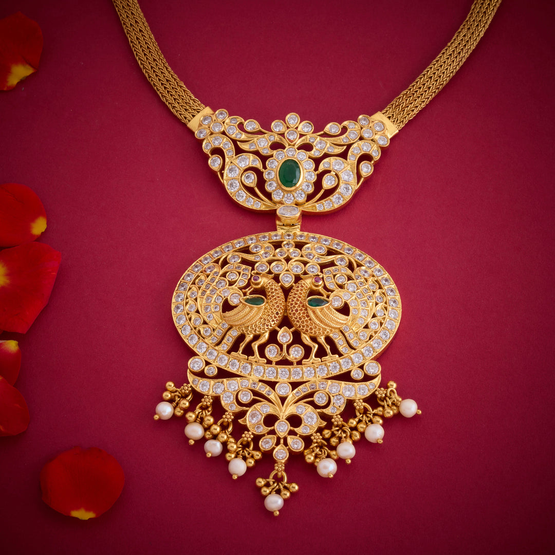 Pavonikha Short Necklace