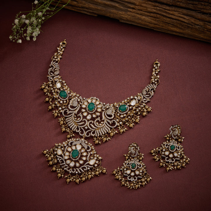 Morayana Necklace Set