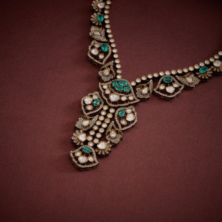 Bloomastra Necklace Set