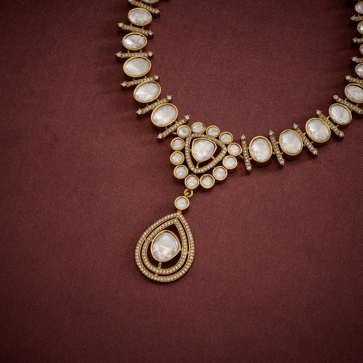 Pearivra Necklace Set