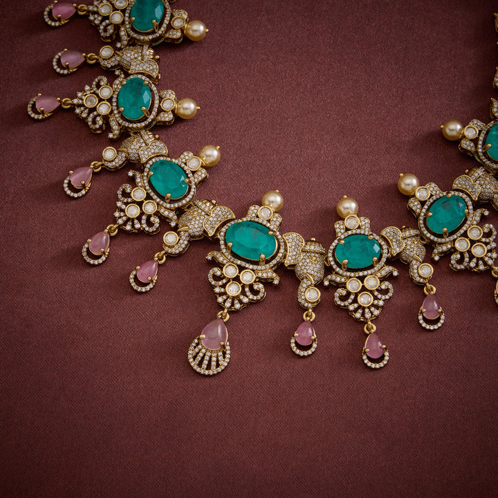 Elvoria Necklace Set