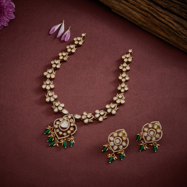 Bloomea Necklace Set