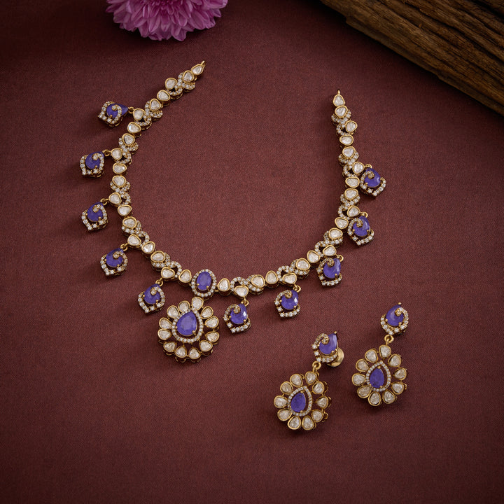 Emeravia Necklace Set