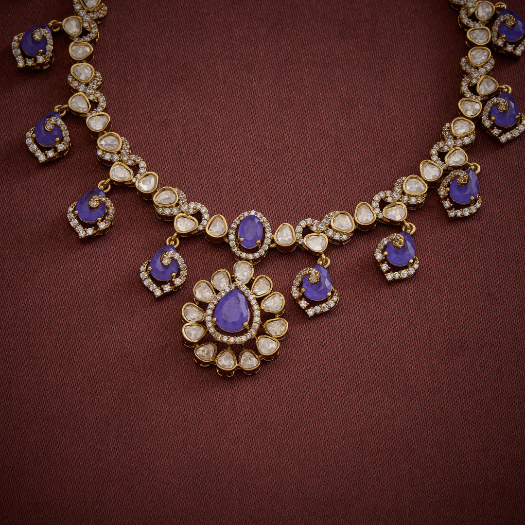 Emeravia Necklace Set