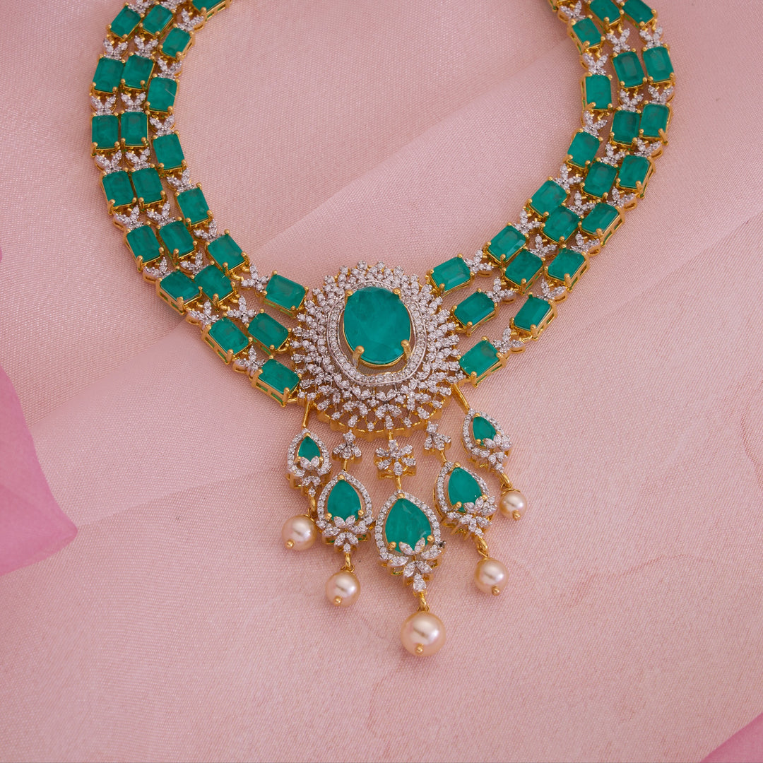 Empress Emeraldia Necklace Set