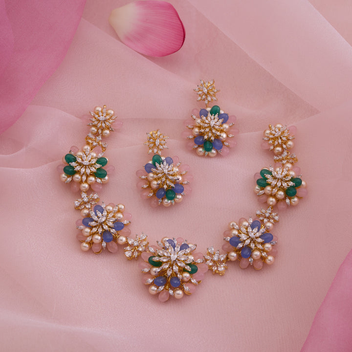 Flor Lirya Necklace Set