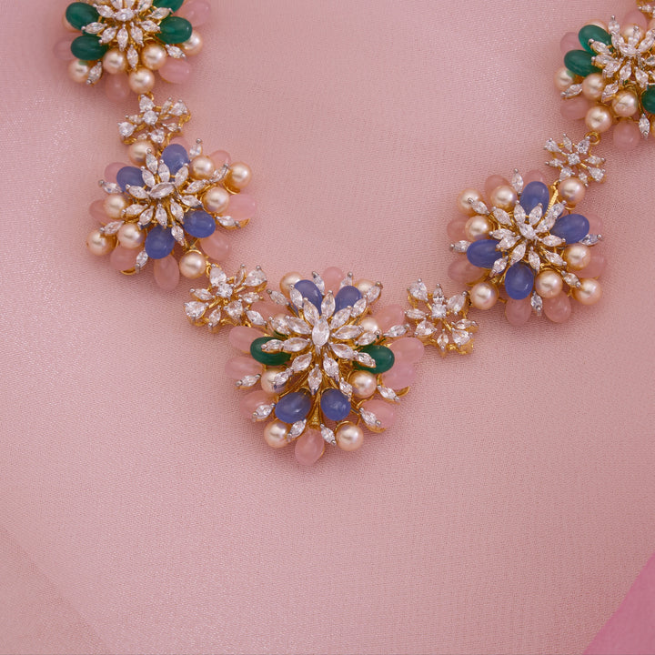 Flor Lirya Necklace Set