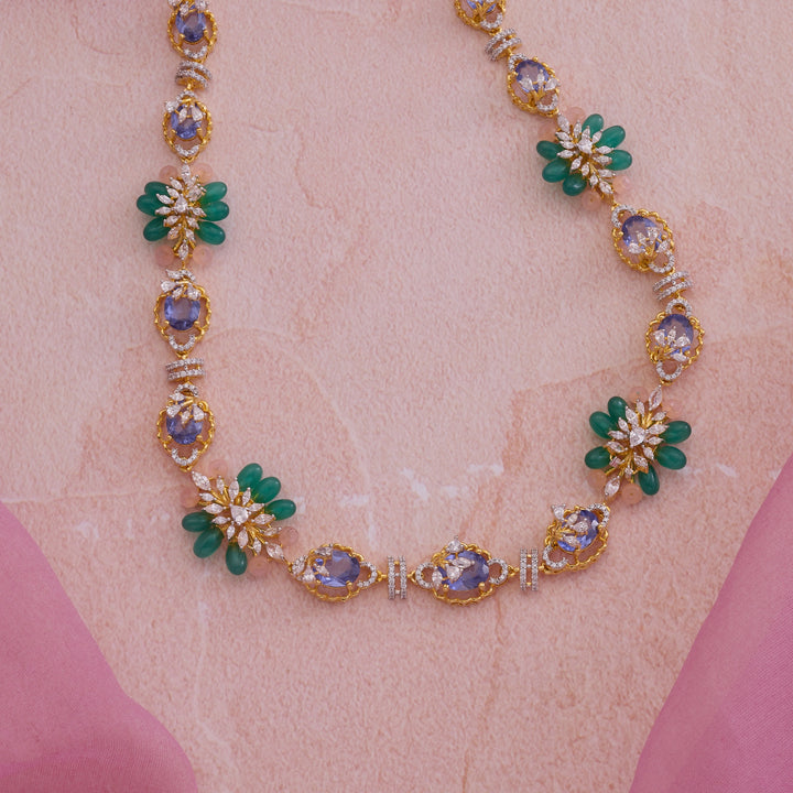Queen’s Aquarelle Necklace Set