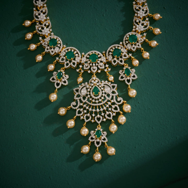 Frosted Lily Necklace Set