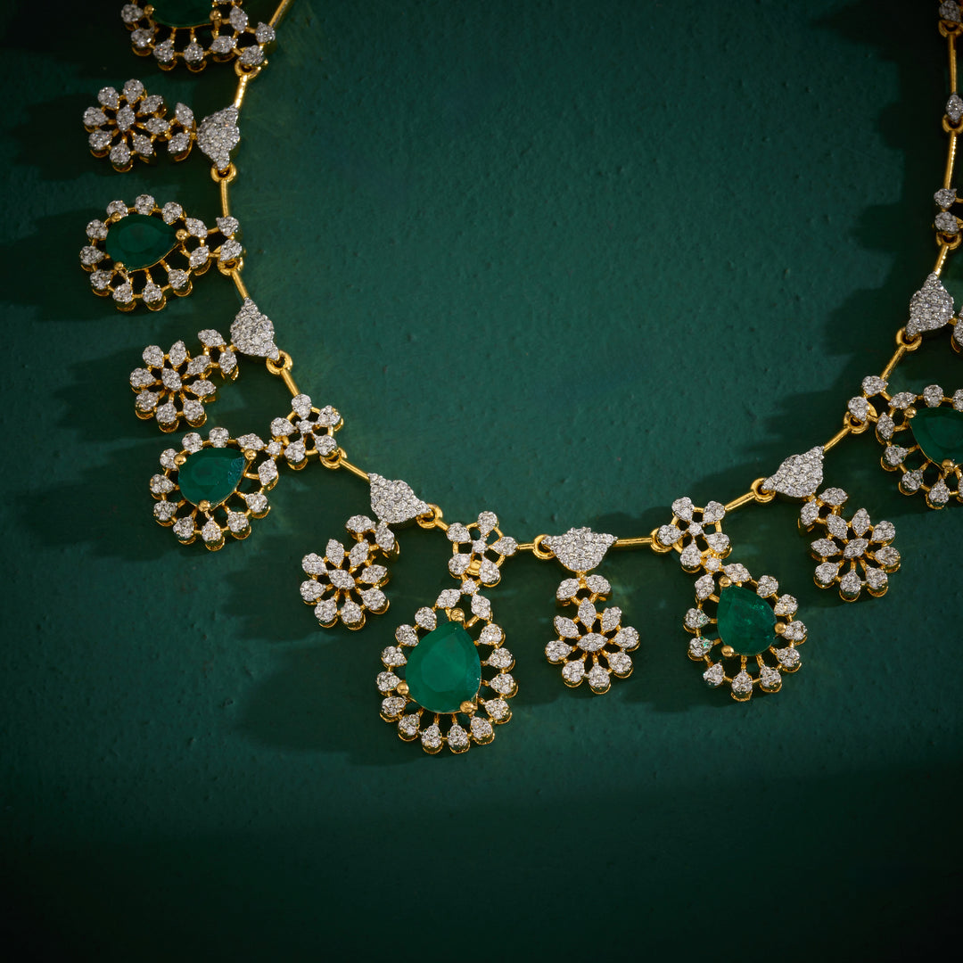 Emerald Elencia Necklace Set