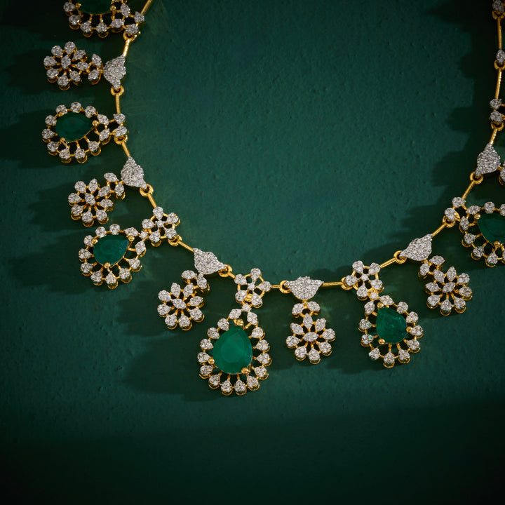 Emerald Elencia Necklace Set