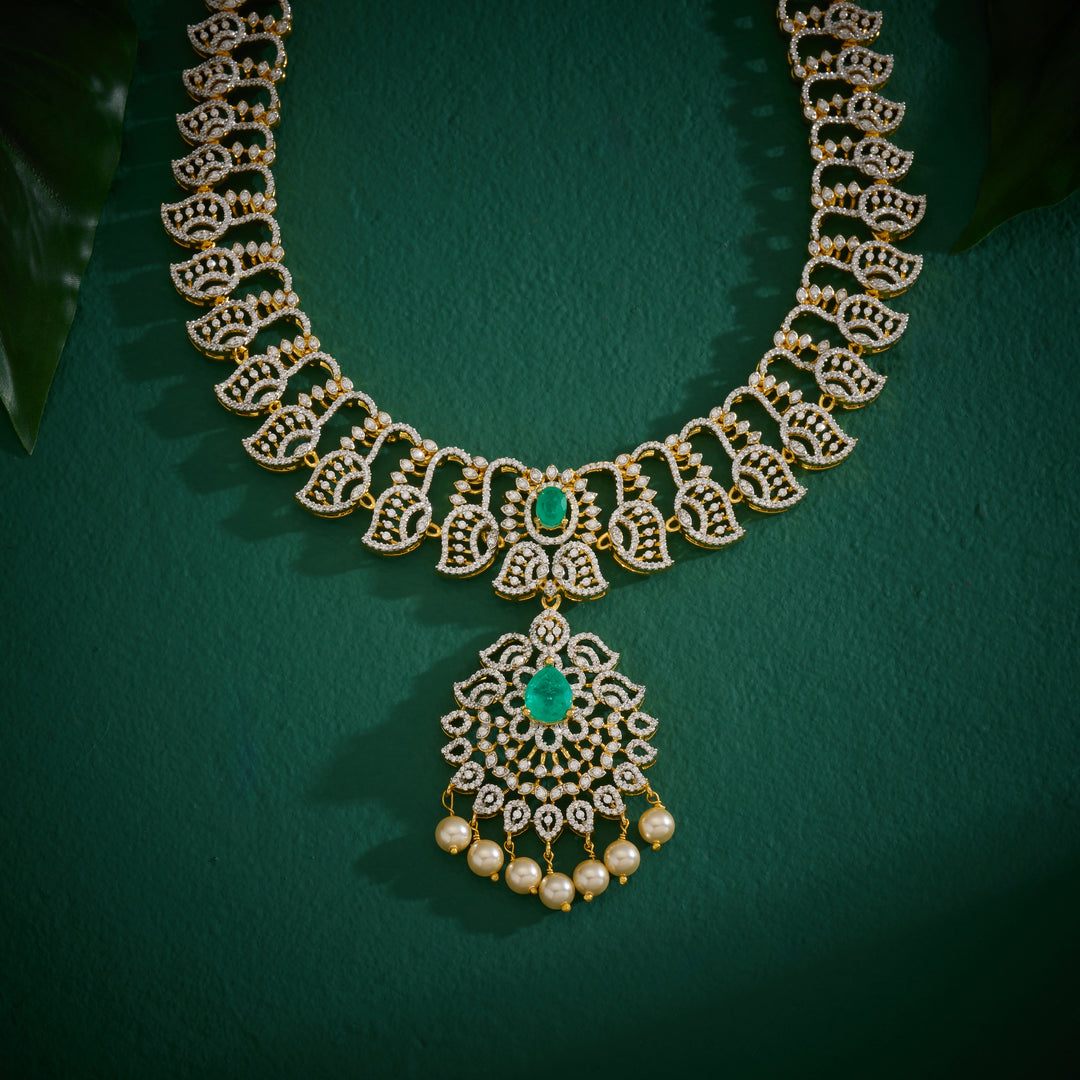 Emeranza Necklace Set