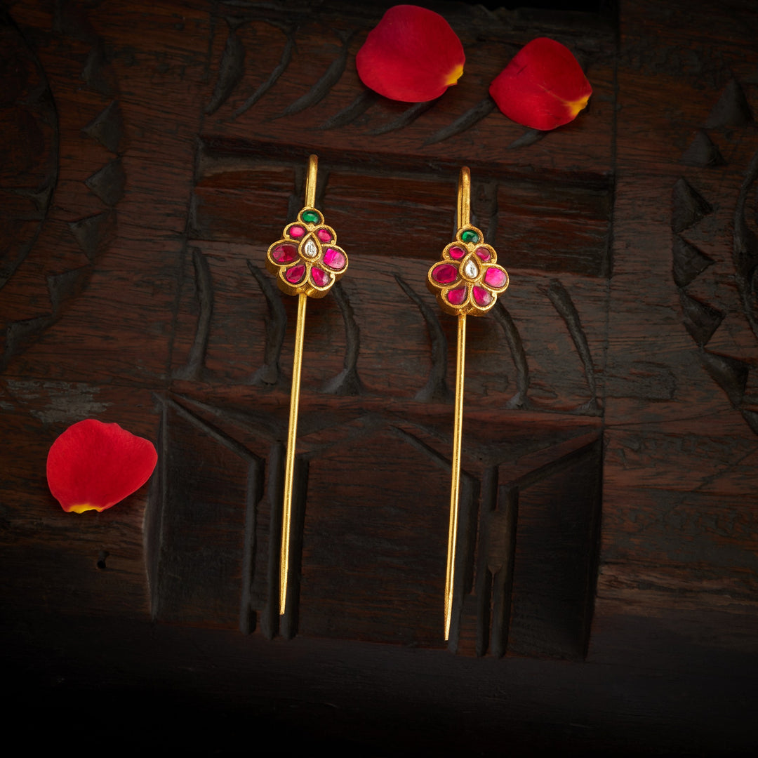 Harita Halo Kundan Ear Cuff