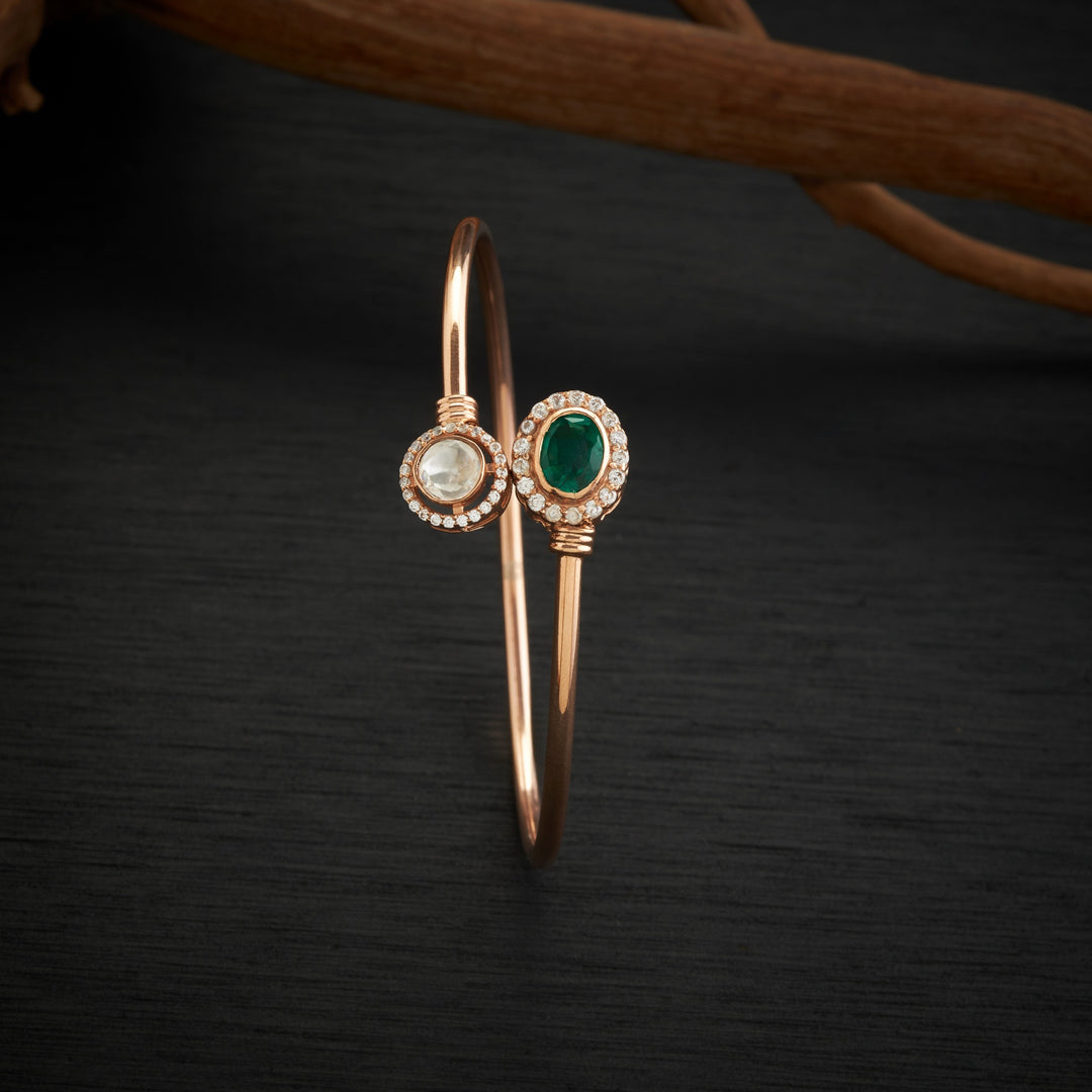 Panna Noor Moissanite Kada