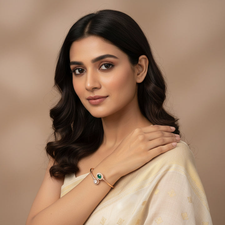 Panna Noor Moissanite Kada