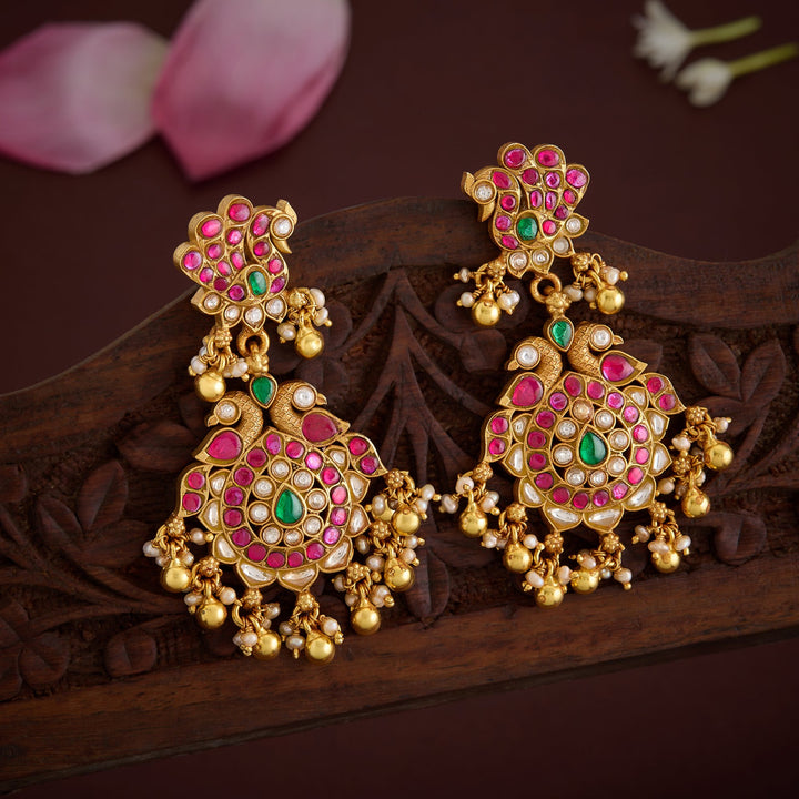 Navira Kundan Danglers