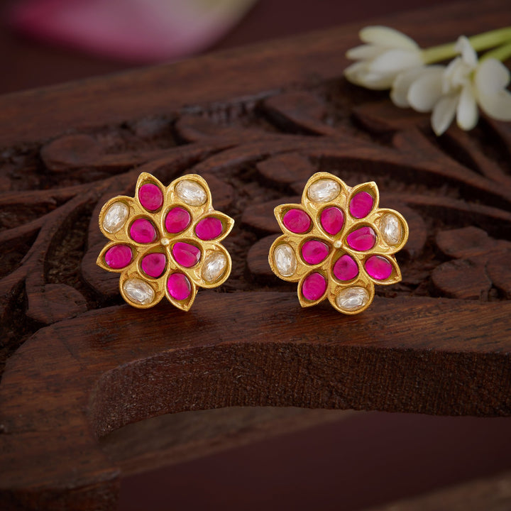 Tanvika Kundan Studs