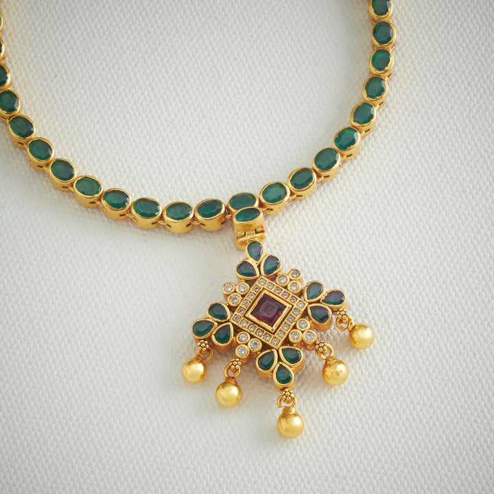 Manika-Panna Reversible Stone Necklace
