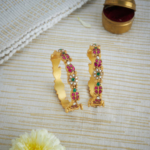 Abhaya Kundan Bangles