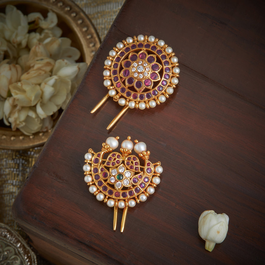 Arka Chandra Kundan Set