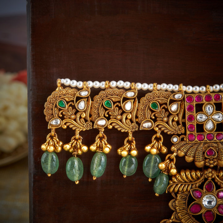 Gulnaar Nakshi Choker