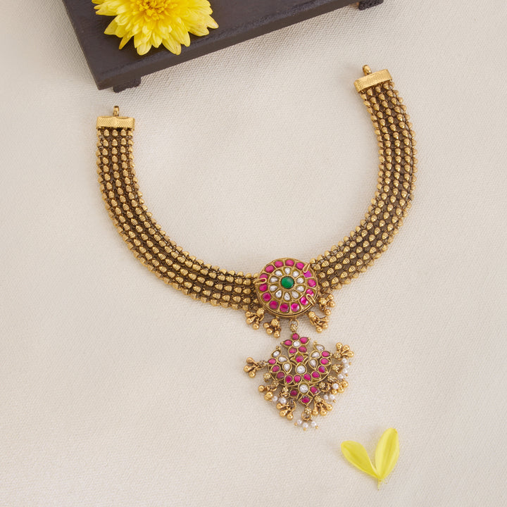 Reeva Kundan Choker