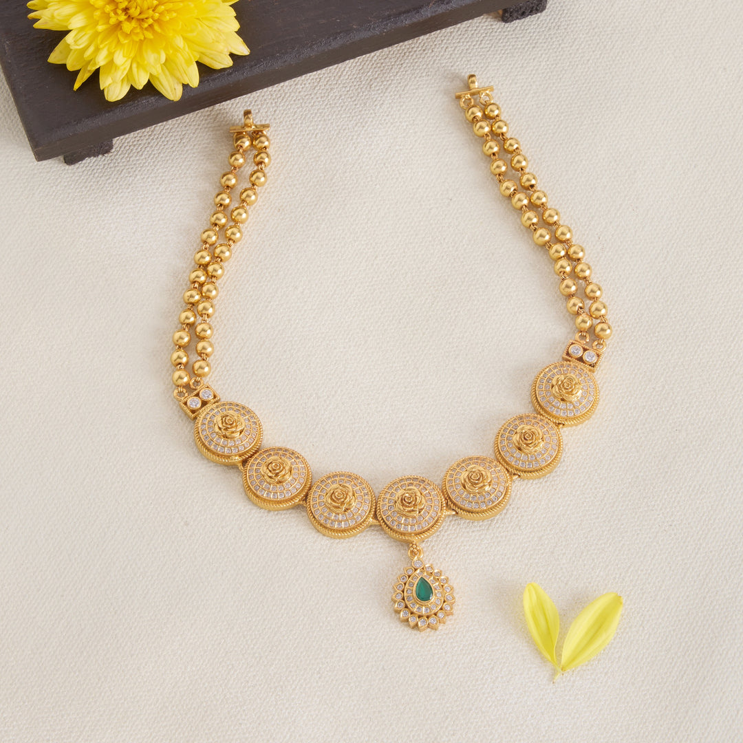 Yauvani Short Necklace