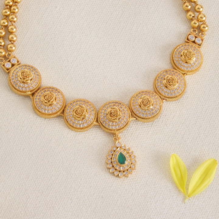 Yauvani Short Necklace