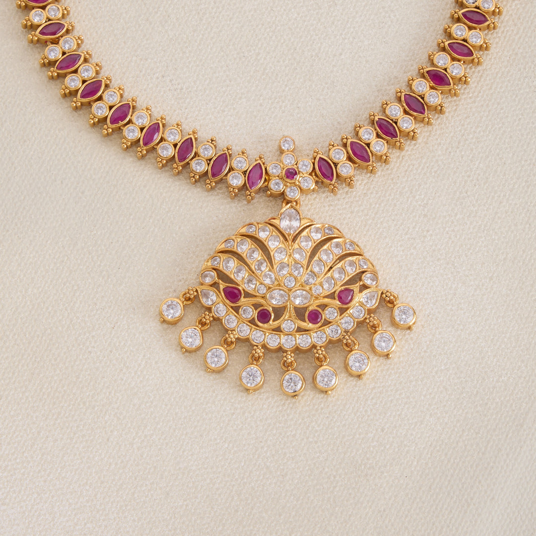 Raina Rajwadi Short Neecklace