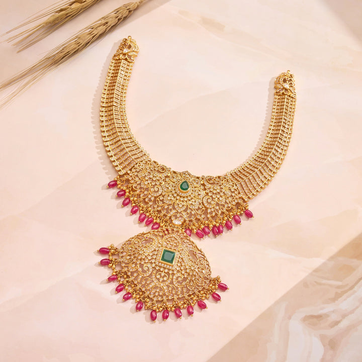 Iravya Short Necklace
