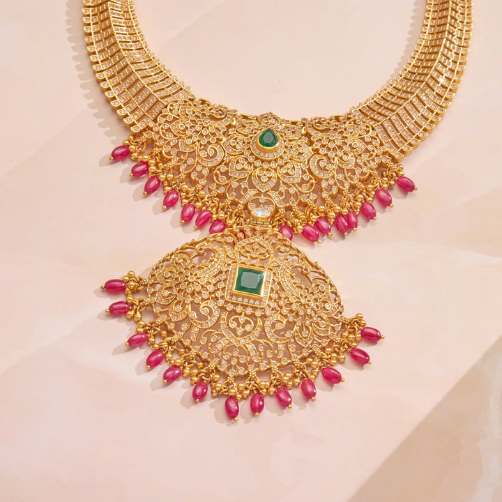 Iravya Short Necklace