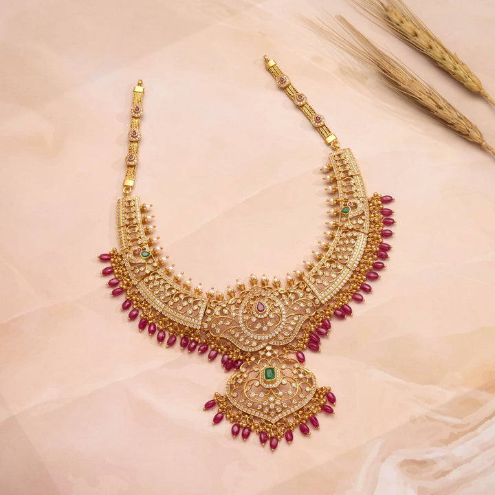 Tiyara Short Necklace