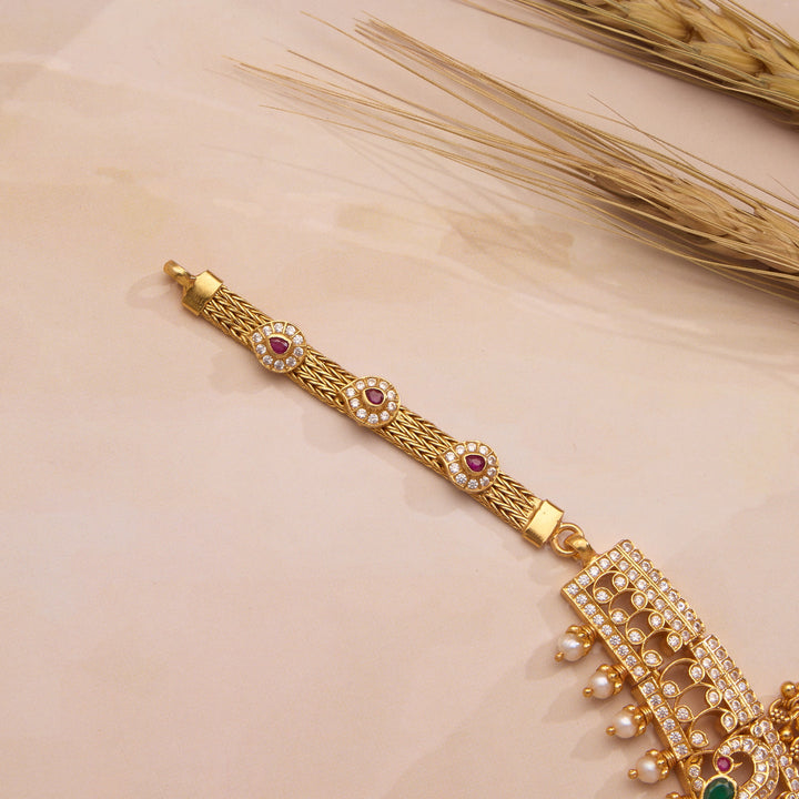 Tiyara Short Necklace