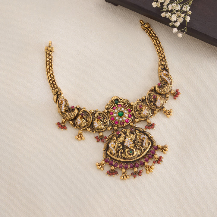 Madhubala Short Necklace