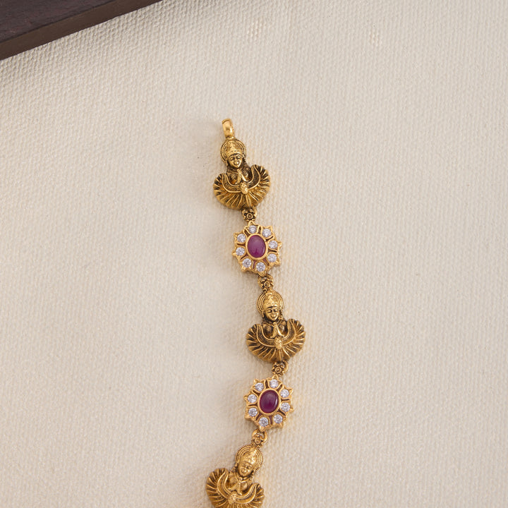 Deviya Manik Short Necklace
