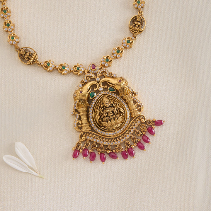 Saura Lakshmi Short Necklace