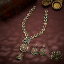 Gajessa Pallais Necklace Set