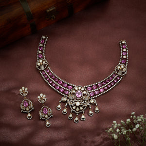 Gajarosea Victorian Necklace Set