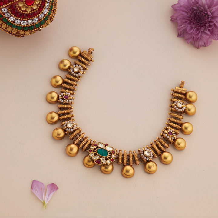 Tulique Choker