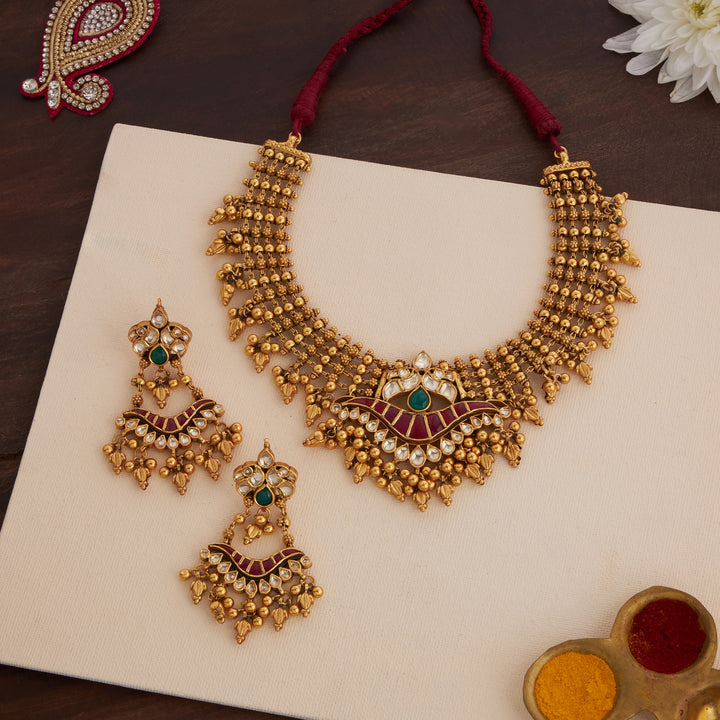 Amraprava Necklace Set