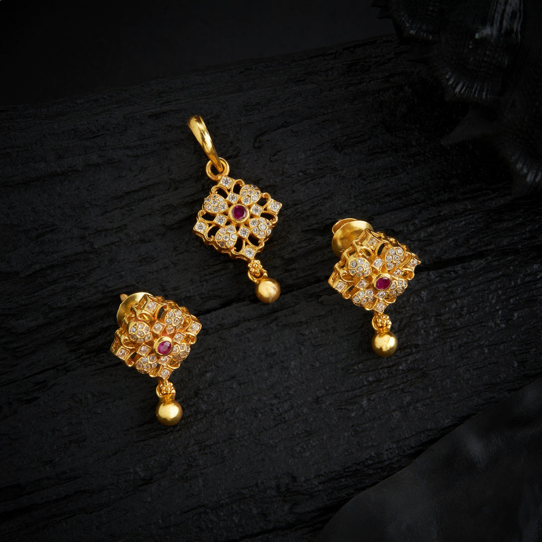 Siri-Blossom Stone Pendant Set