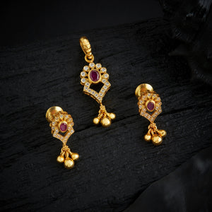 Aadha-Flora Stone Pendant Set