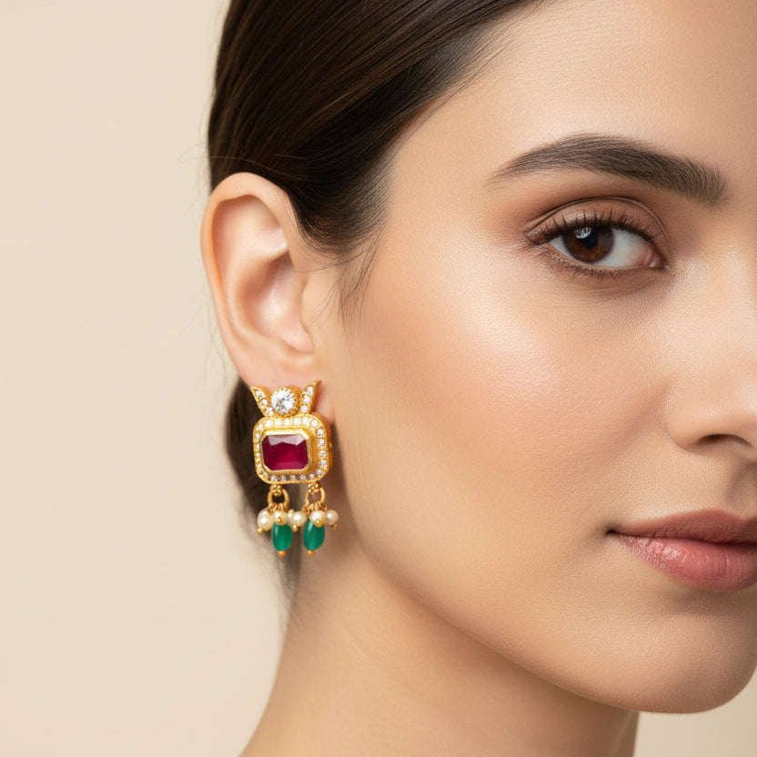Manik-Recta Stone Studs