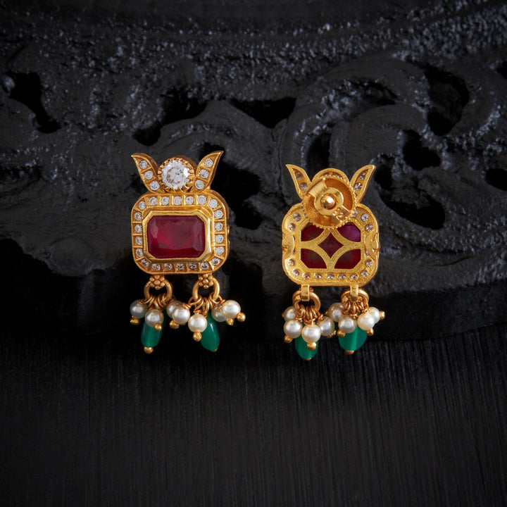 Manik-Recta Stone Studs