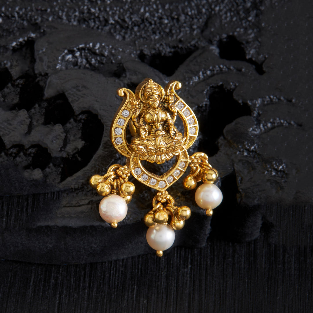 Shree Siri Temple Studs