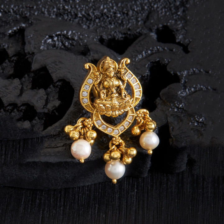Shree Siri Temple Studs