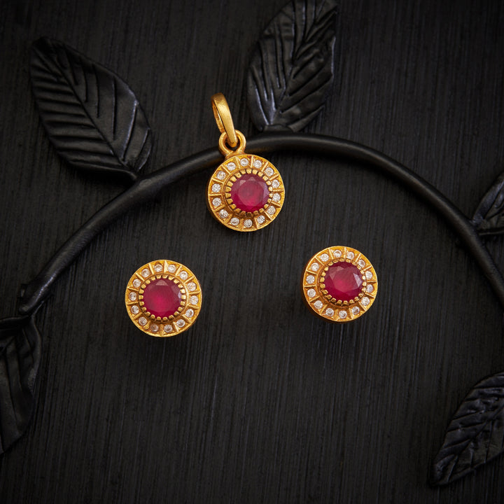 Navilu Charm Stone Pendant Set